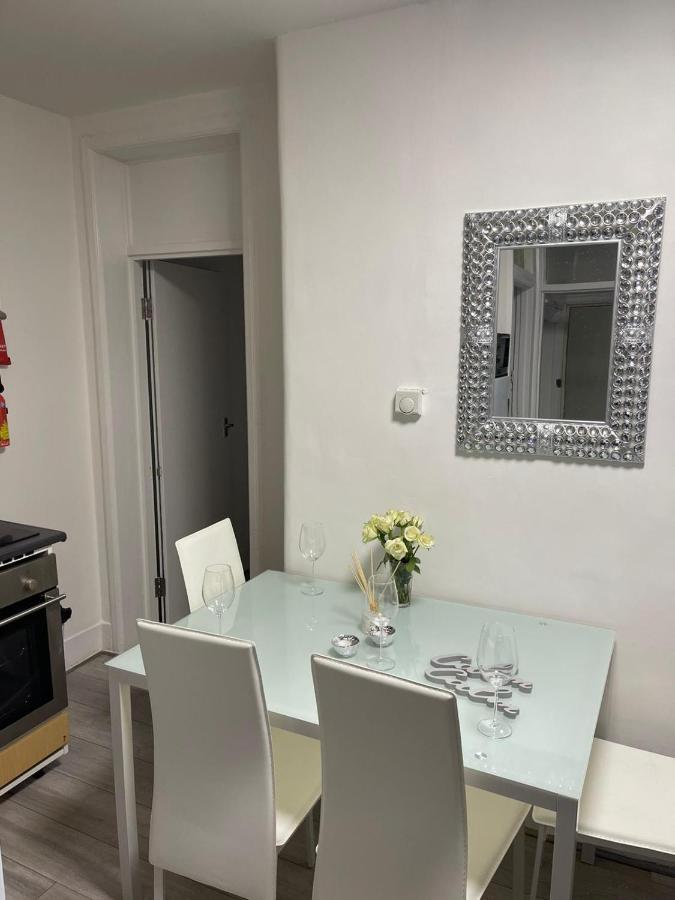Apartamento Miles Building 2 *